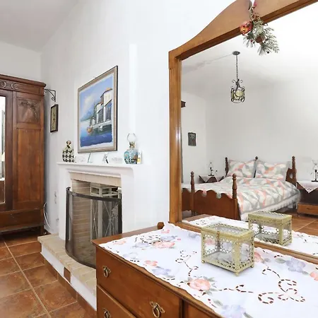 別荘 Aloni スコペロス