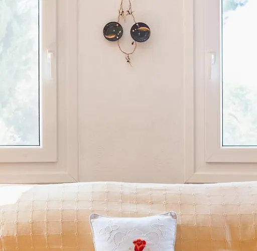 Aloni * Skopelos Town